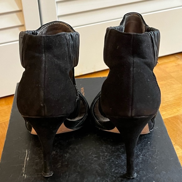 BCBG Max Azria Isla Suede Cut Out S e x y sandals. Size 6 - paid $293+tax - Picture 5 of 7